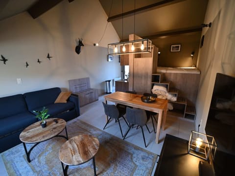 Apartment | Living room
