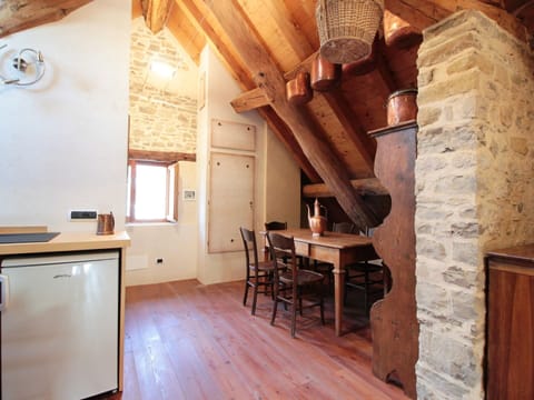 House | Private kitchen | Highchair