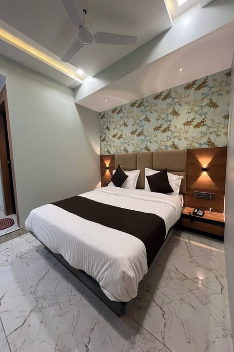 Deluxe Room | Free WiFi, bed sheets