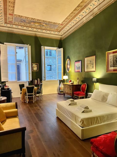 Superior Room | In-room safe, desk, soundproofing, free WiFi