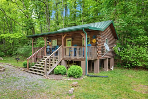 Creek front cabin in Pearisburg