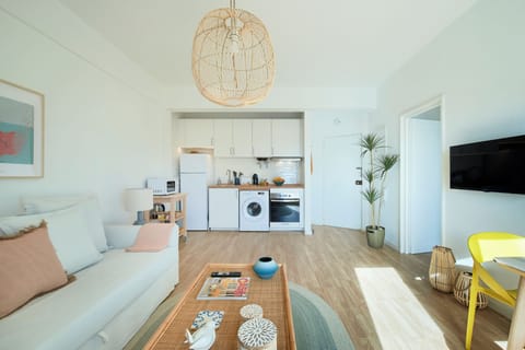 Apartment, 1 Bedroom | Living room | Flat-screen TV