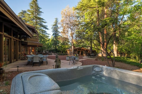 Nestle in the Sedona terrain