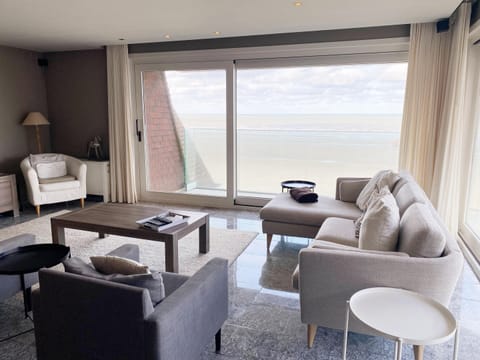 Apartment | Living room