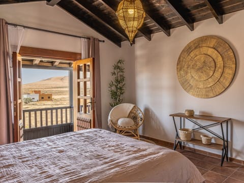 House | 4 bedrooms, individually furnished, bed sheets