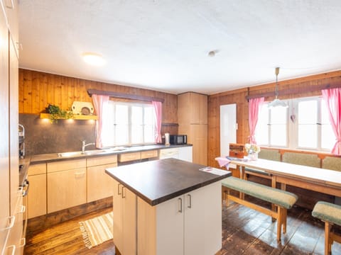 House | Private kitchen | Electric kettle, toaster