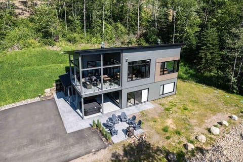 Step into your sumemr adventure where nature meets comfort.