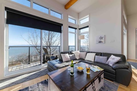 Relax, refresh, and recharge in style. The perfect place for summer evenings.