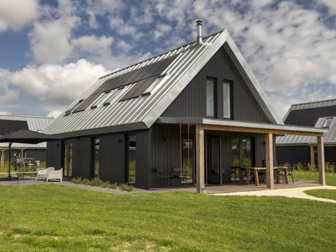 Villa | Exterior