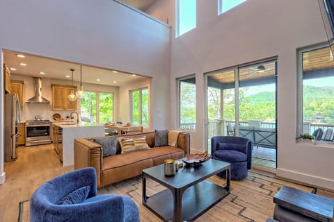 Living area main floor