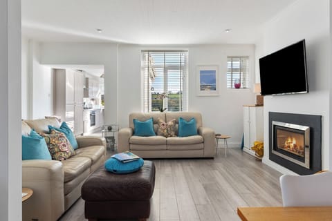 Lovely Cottage Near the Beach