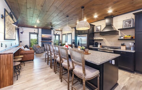 Kitchen with 9 additional bar stool options