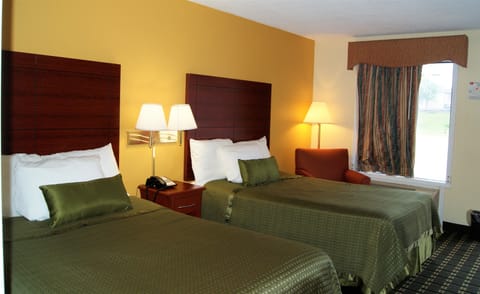 Comfort Room, 2 Double Beds | Iron/ironing board, rollaway beds, free WiFi, bed sheets