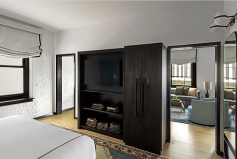 Suite, 1 King Bed (Battiste) | Frette Italian sheets, premium bedding, pillowtop beds, minibar