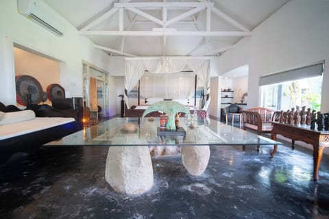 Majapahit Suite | In-room safe, free WiFi, bed sheets