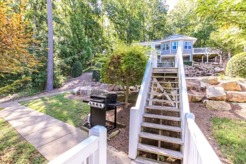 steps down to front door