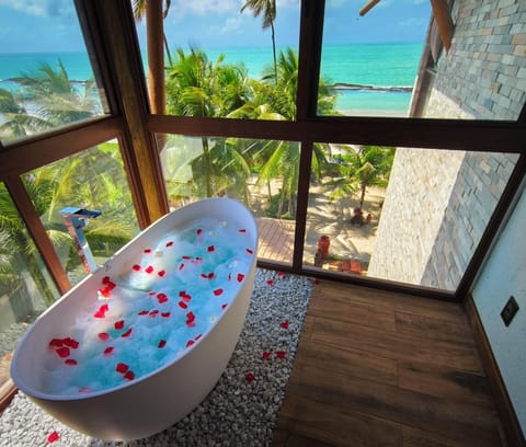 Luxury Double Room, Sea View | In-room safe, blackout drapes, soundproofing, WiFi (free)