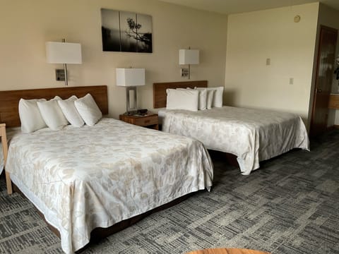 Premium Room, 2 Queen Beds, Refrigerator & Microwave, Lake View | Free WiFi, bed sheets