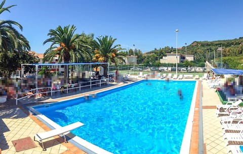 pool
