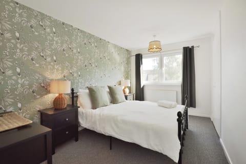 Master Bedroom - King Bed