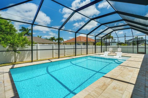 House (4 Bedrooms) | Front of property
