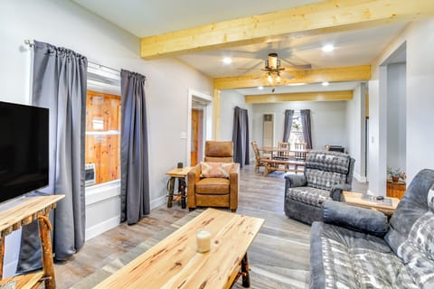 House (2 Bedrooms) | Front of property