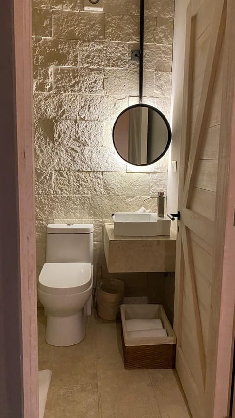 Traditional Room | Bathroom | Hair dryer, towels, soap, shampoo