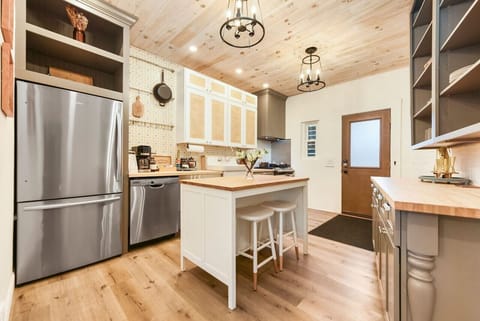 Kitchen with premium appliances—perfect for cooking at home