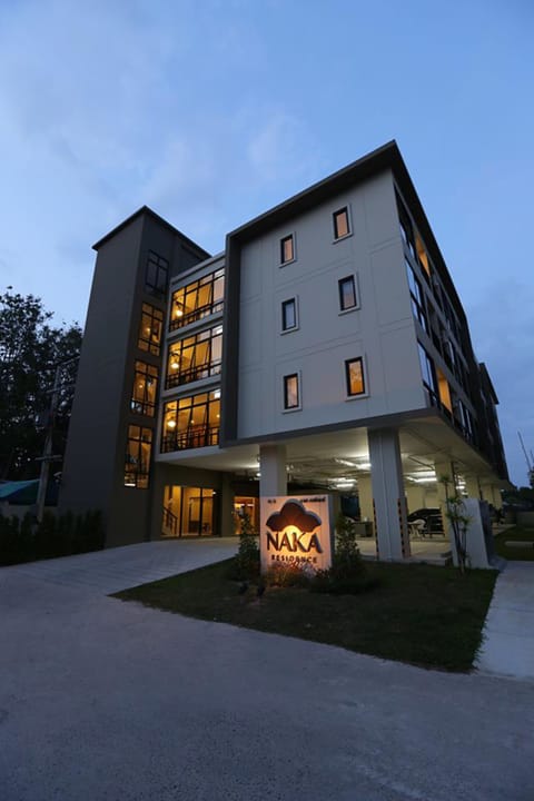 Front of property - evening/night