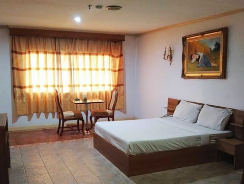 Standard Double Room | Bed sheets