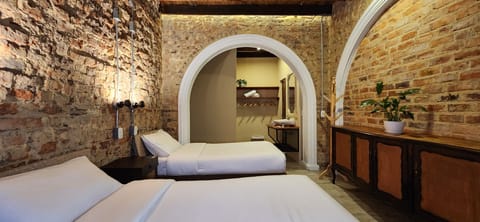Comfort Twin Room | Blackout drapes, iron/ironing board, free WiFi