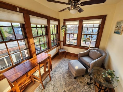 Sun room (1)