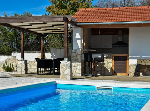 Villa (Two bedroom) | Outdoor pool
