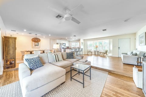 Palm Beach Gardens Vacation Rental | 3BR | 2BA | 1,600 Sq Ft | Steps Required