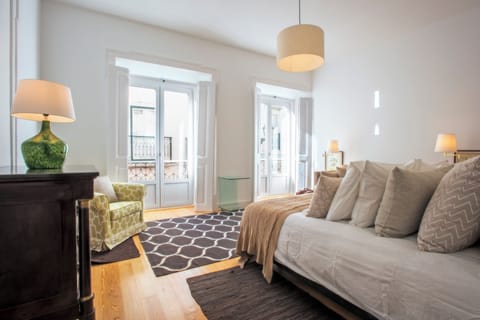 Deluxe Apartment, 3 Bedrooms, Kitchen, Garden Area | 3 bedrooms, down comforters, soundproofing, iron/ironing board