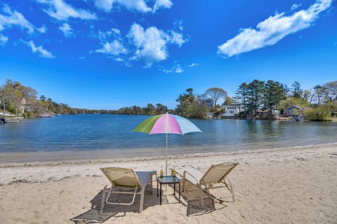 Wareham Vacation Rental | 2BR | 1BA | 964 Sq Ft | Steps Required