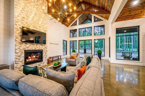 Gas fireplace, large windows, enough seating for your family and friends