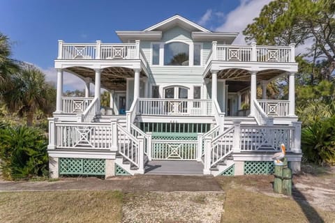 620 Dolphin Road