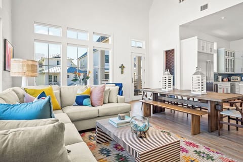 Main Living Room, 2nd Floor