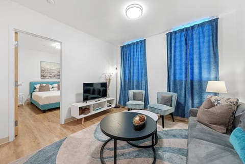 Seamlessly blend work and leisure during your visit. Easy access to Columbus Convention Center and Nationwide Children's Hospital