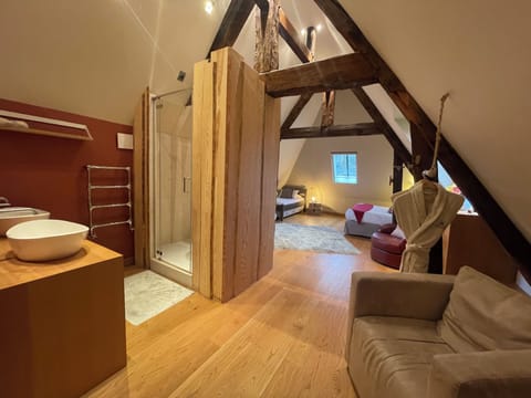 Quadruple Room, Garden View | Individually furnished, laptop workspace, free WiFi, bed sheets