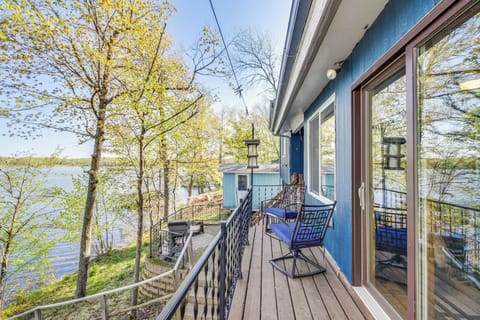 Aitkin Vacation Rental | 2BR | 1BA | Steps Required | 960 Sq Ft