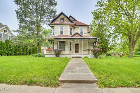 Champaign Vacation Rental | 5BR | 2BA | 2,459 Sq Ft | Stairs Required
