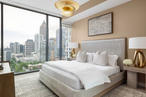 Primary king suite