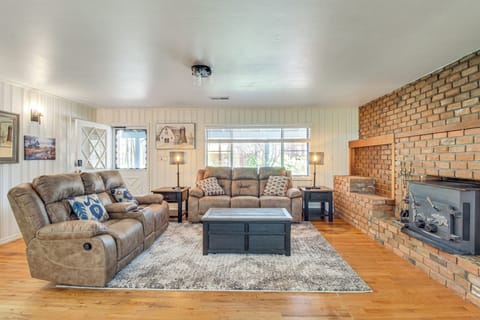 Pinetop-Lakeside Vacation Rental | 4BR | 2BA | 2,472 Sq Ft | Steps to Enter