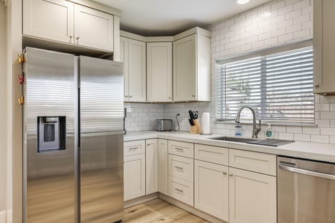 Fully Equipped Kitchen | Keyless Entry