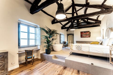 Executive Suite, Sea View (La Libreria) | 1 bedroom, minibar, in-room safe, free WiFi