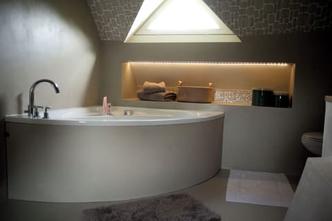 House, Garden View | Free WiFi