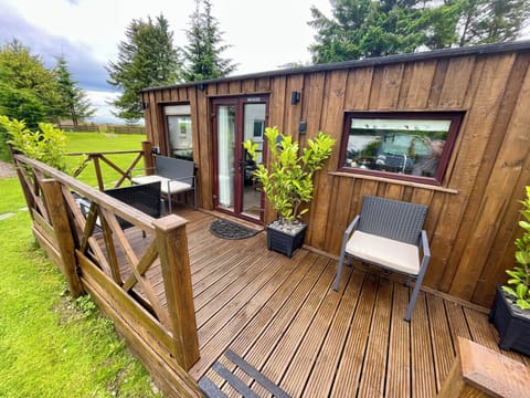 Standard House, 2 Bedrooms, Garden View | Iron/ironing board, free WiFi, bed sheets