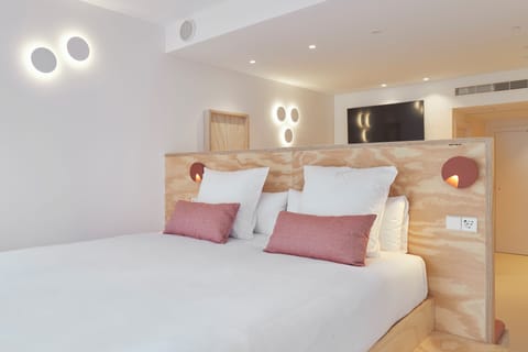Classic Studio, City View | Laptop workspace, soundproofing, free WiFi